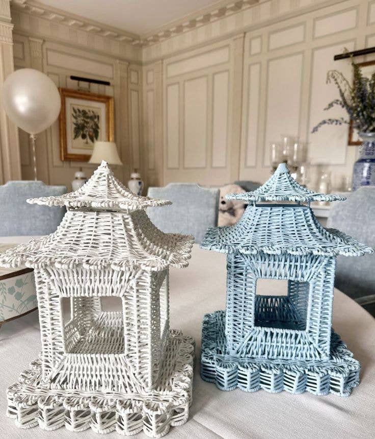 Pale Blue Scalloped Pagoda: Medium