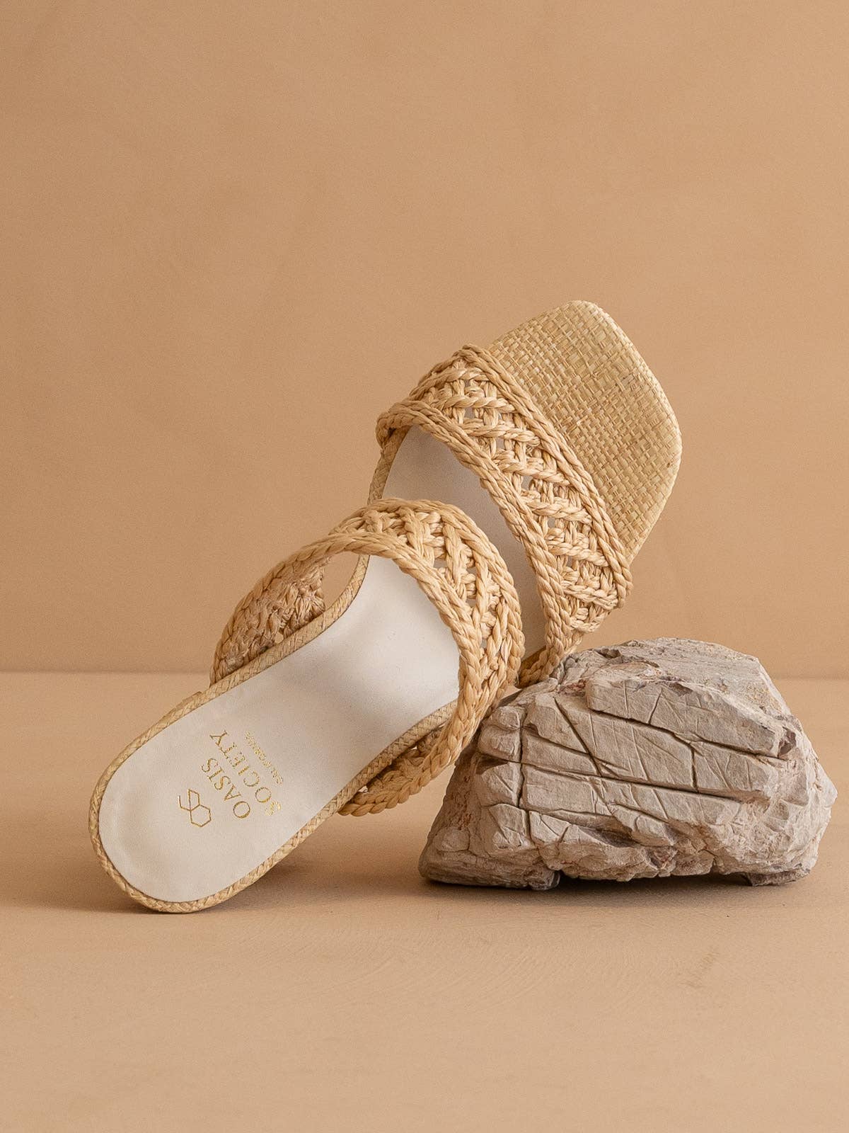 The Barbara Woven Double Band Heel: WHEAT