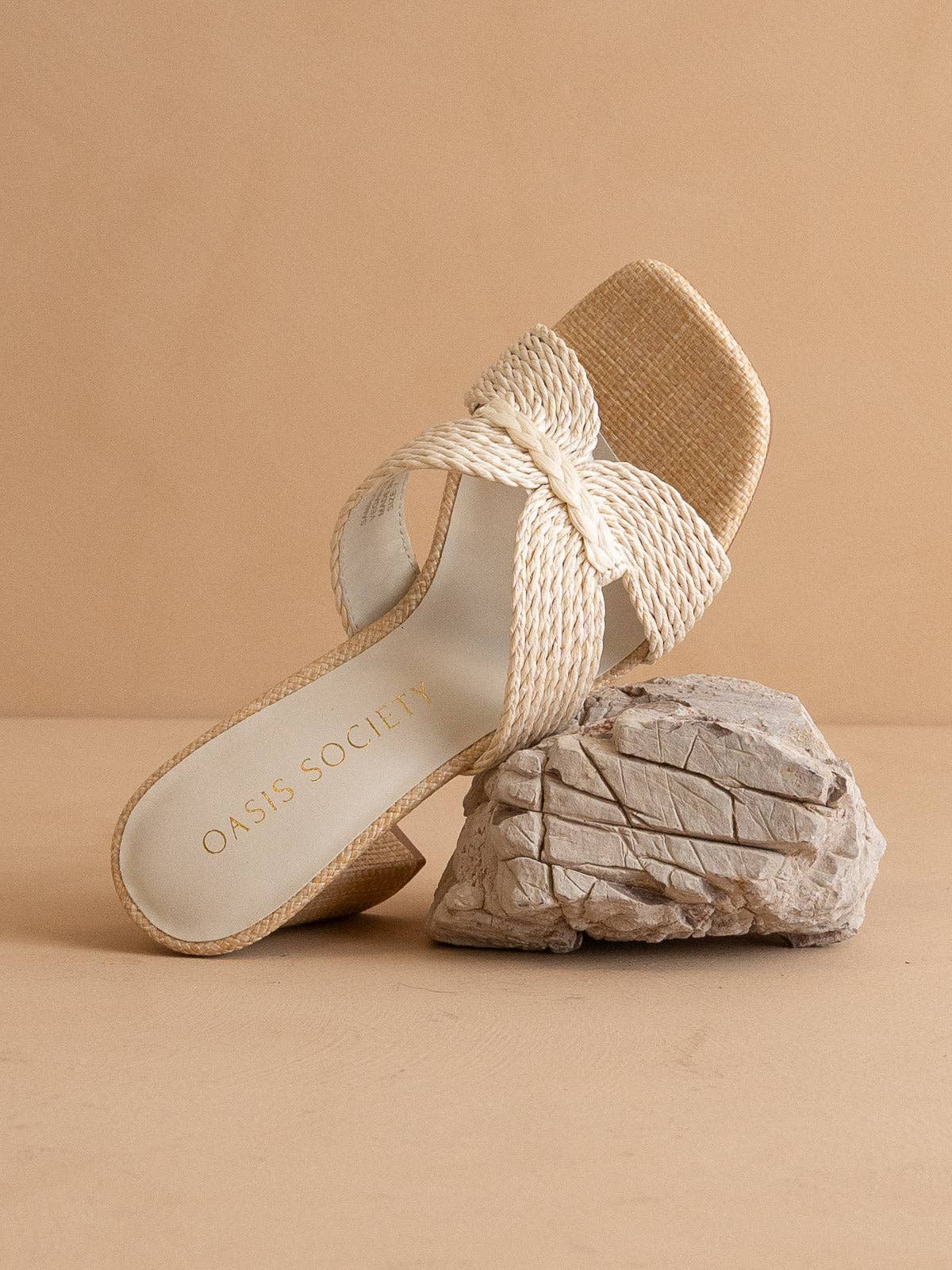 The Santiago Raffia Heel: OFF WHITE