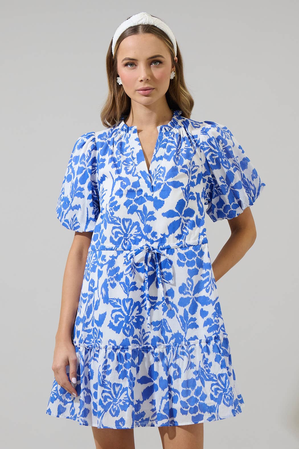 Shia Floral Noella Shift Mini Dress: White & Blue