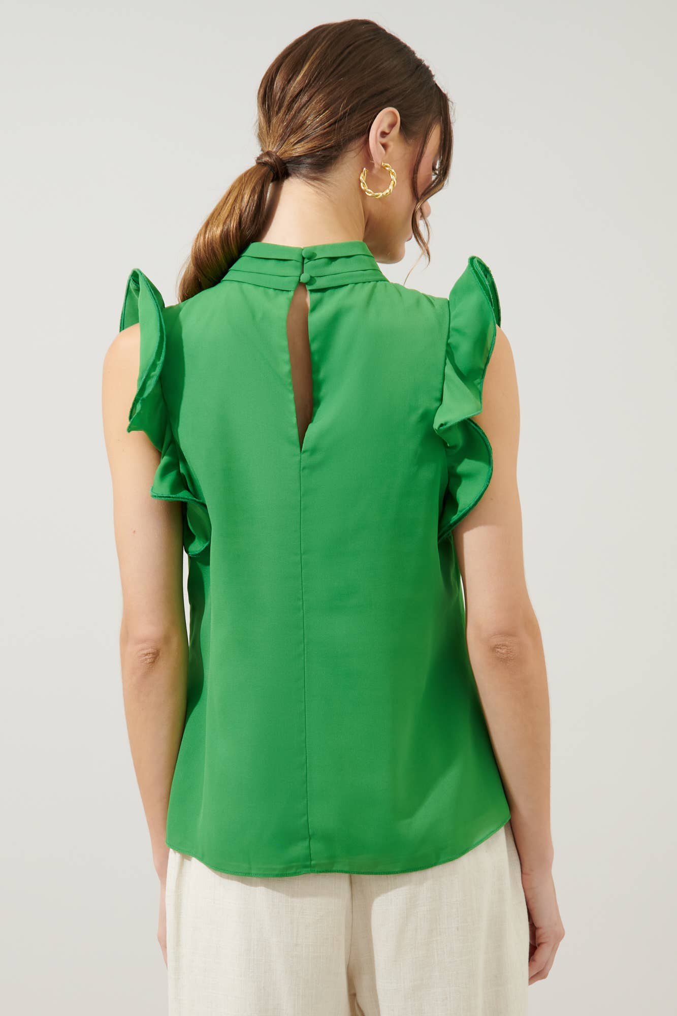 Kendra Mock Neck Wire Ruffle Sleeve Blouse: Kelly Green