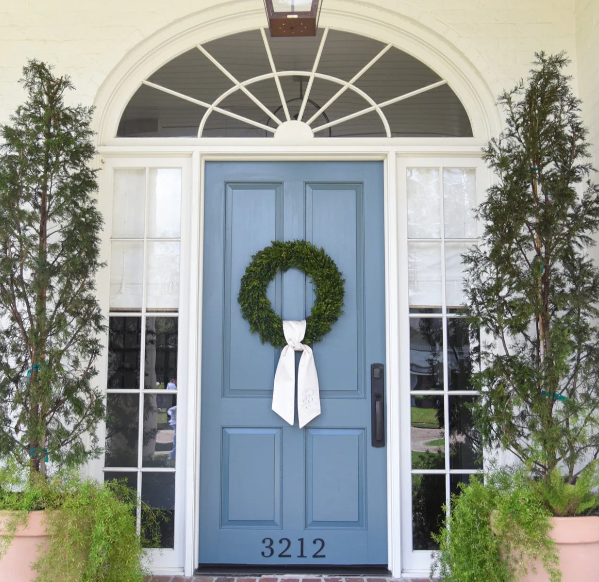 Boxwood Wreath Round 24" (case of 6)