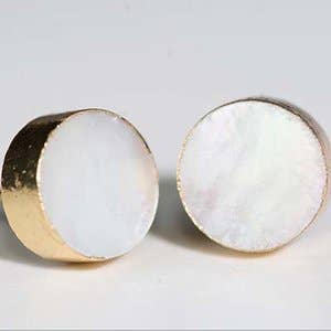 Mother Of Pearl Round Studs