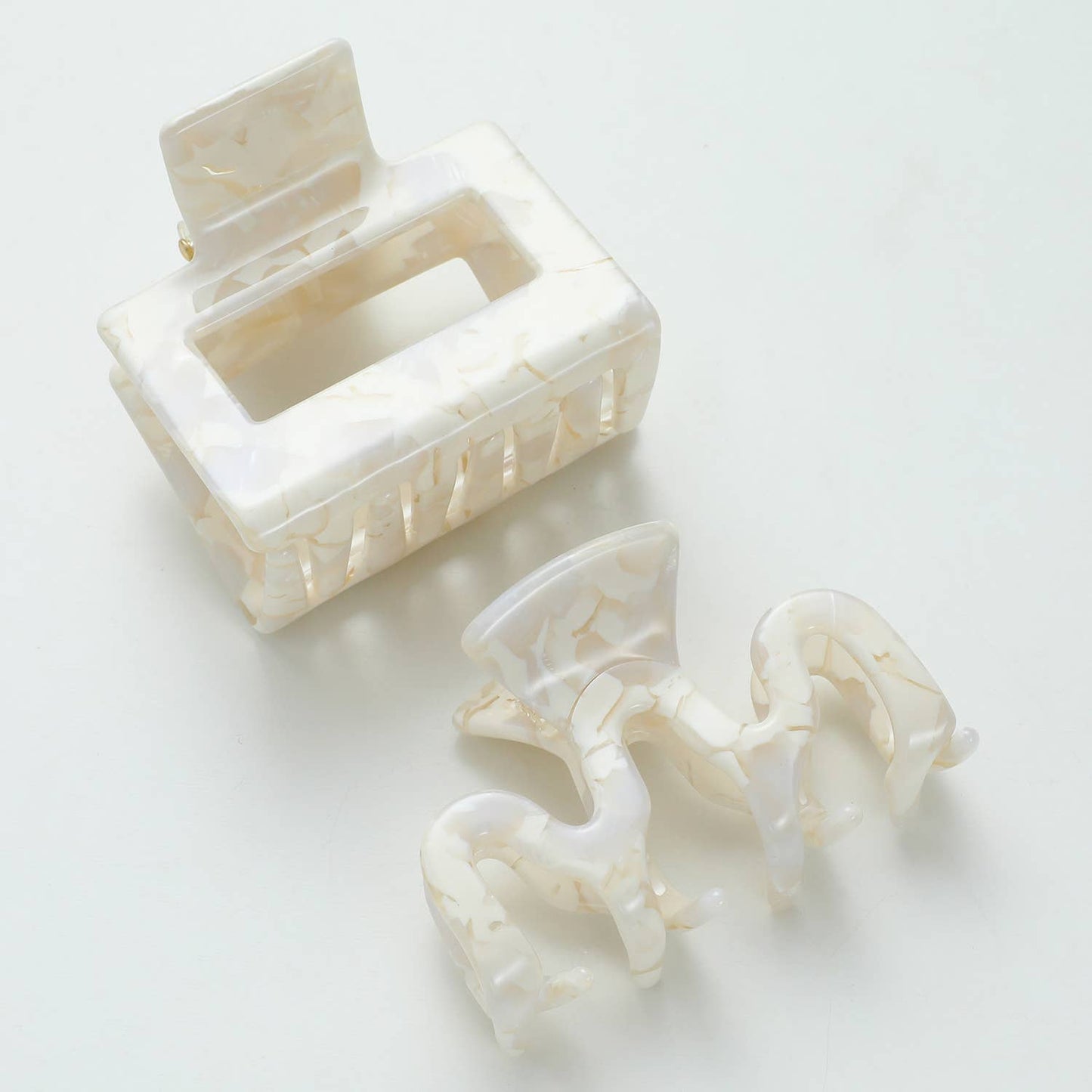 Snowfall | Assorted Small/Medium Claw Clips: Assorted