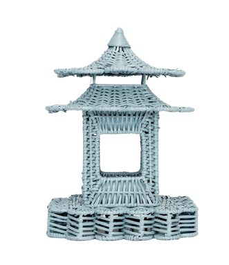 Pale Blue Scalloped Pagoda: Medium