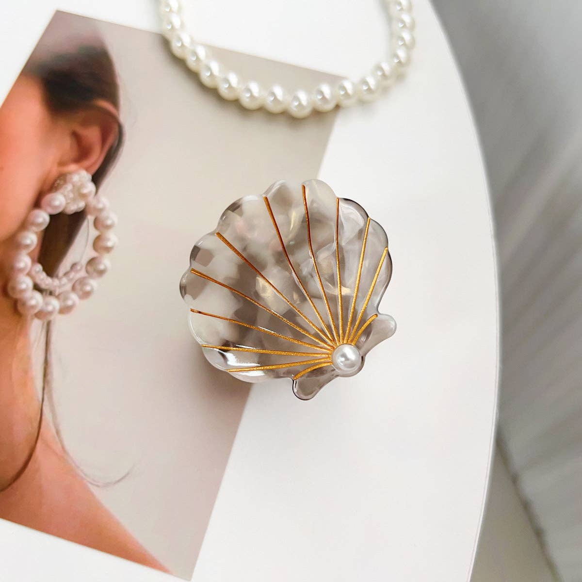 Summer Seaside Pearl Shell Acetate Hair claw clips: Cyan-blue