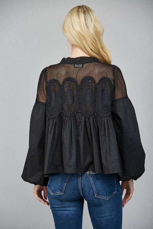 LACE APPLIQUE DETAIL MIXED MEDIA LONG SLV BLOUSE: BLACK