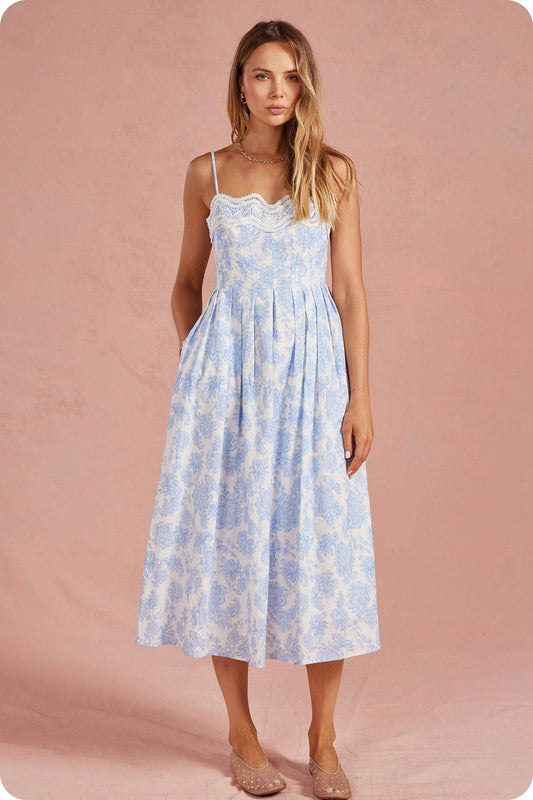 Botanical Garden Crochet Lace Pleat Midi Dress: Blue/white