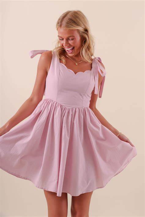 Scallop Mini Dress: Pink